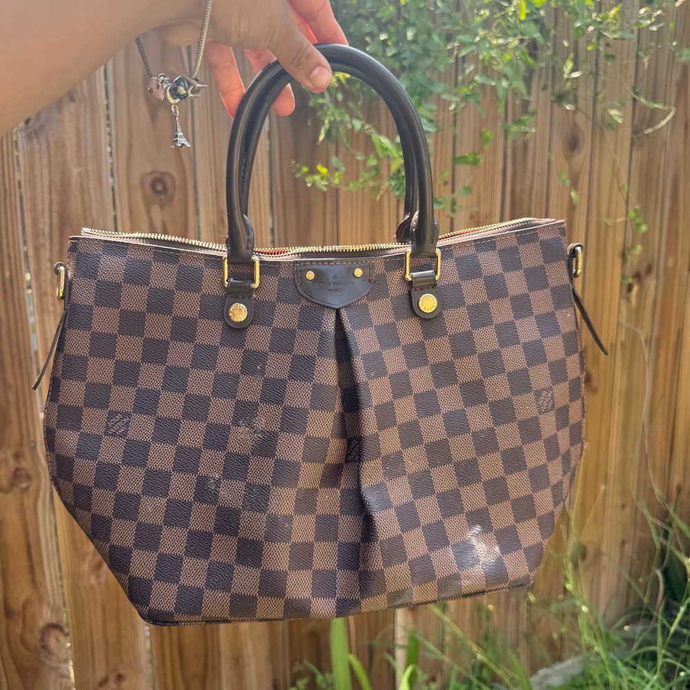 Louis Vuitton Sienna MM Damaged*
